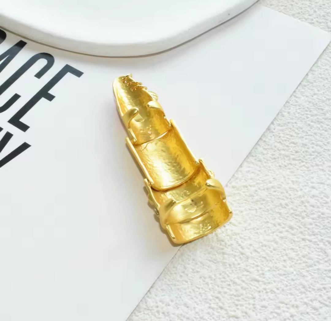 The Couture Finger Ring
